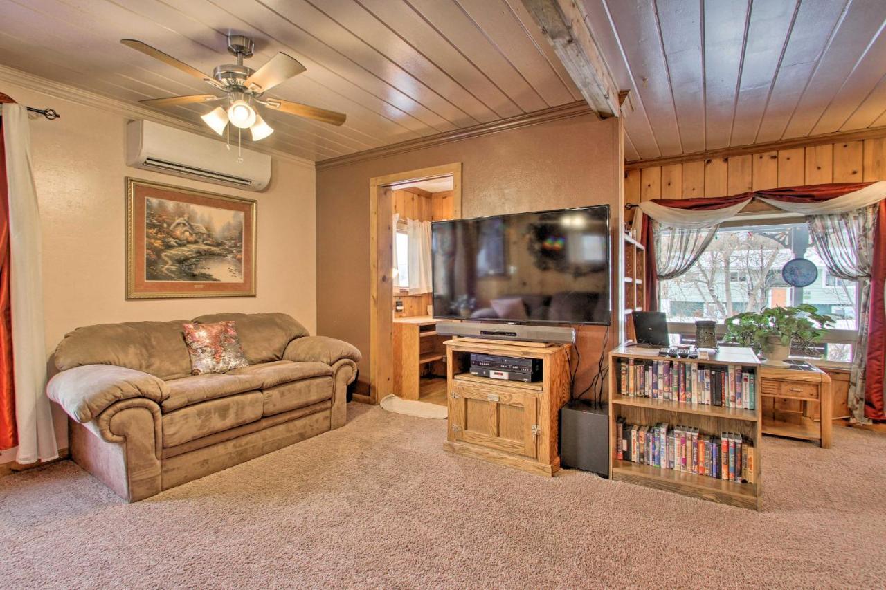 Cozy Home With Hot Tub Half Mi To Salmon River! 外观 照片