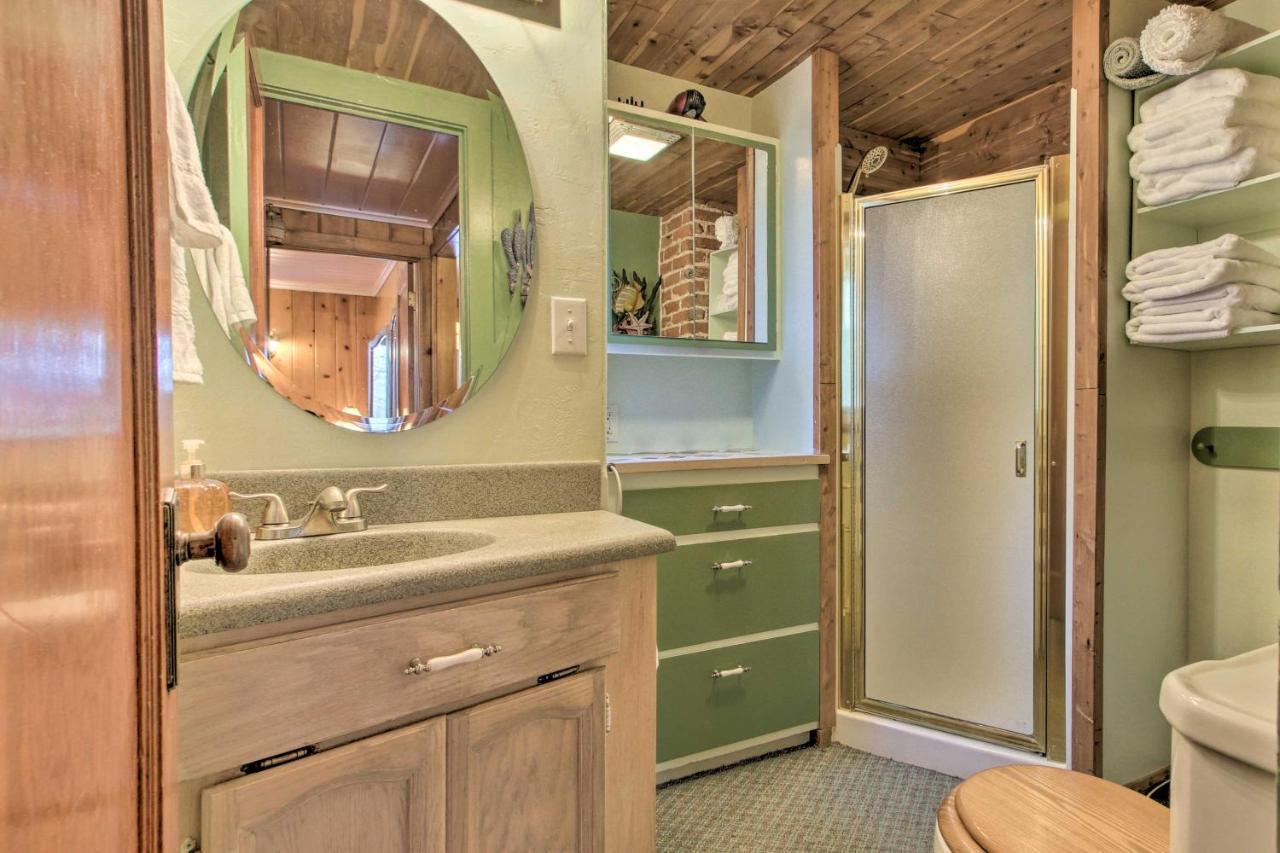 Cozy Home With Hot Tub Half Mi To Salmon River! 外观 照片