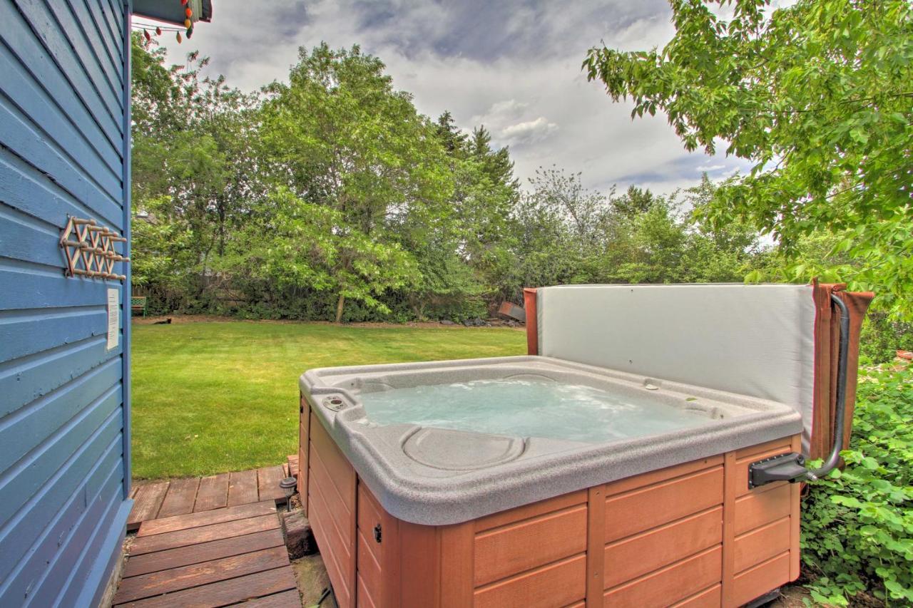 Cozy Home With Hot Tub Half Mi To Salmon River! 外观 照片